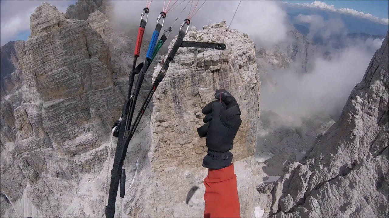 DOLOMITI DI BRENTA IN PARAPENDIO