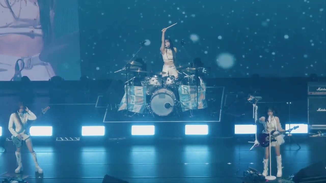 260215 QWER - 지구정복(G9JB) 직캠(Fancam)@ QWER 1ST WORLD TOUR ROCKATION in TAIPEI