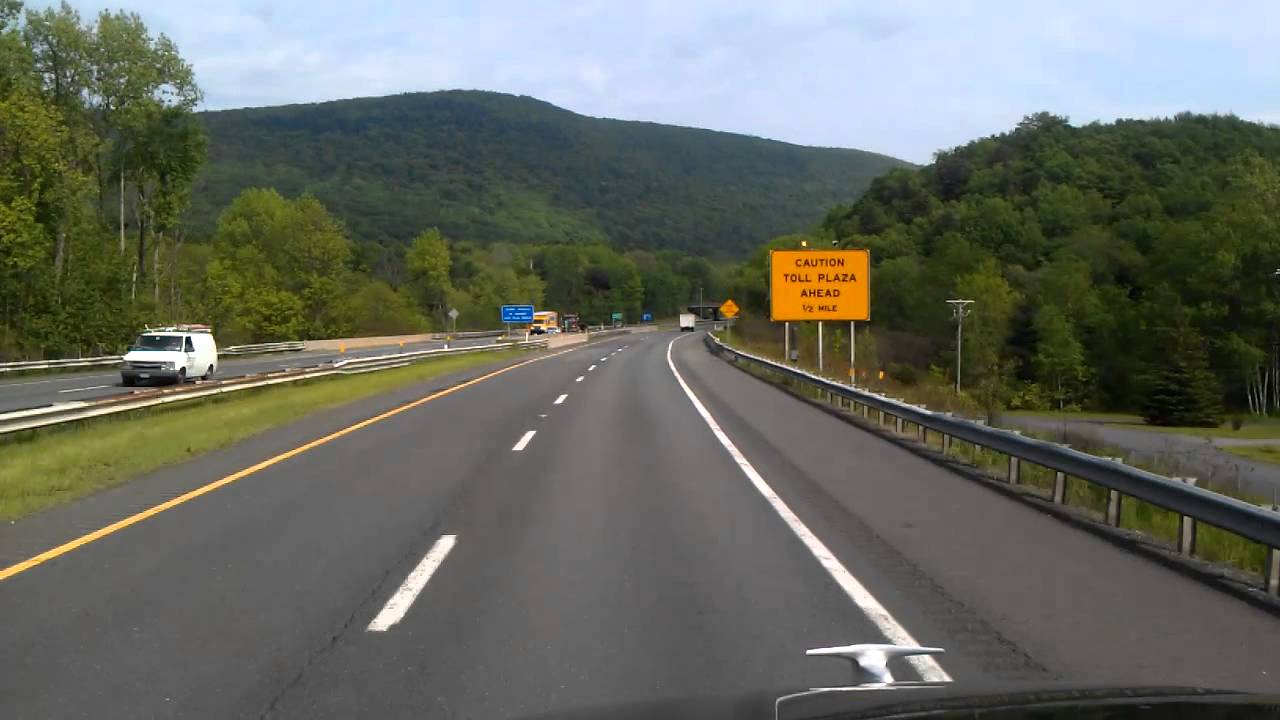 Crossing the Hudson River right into the Berkshires in New York on Interstate 90
