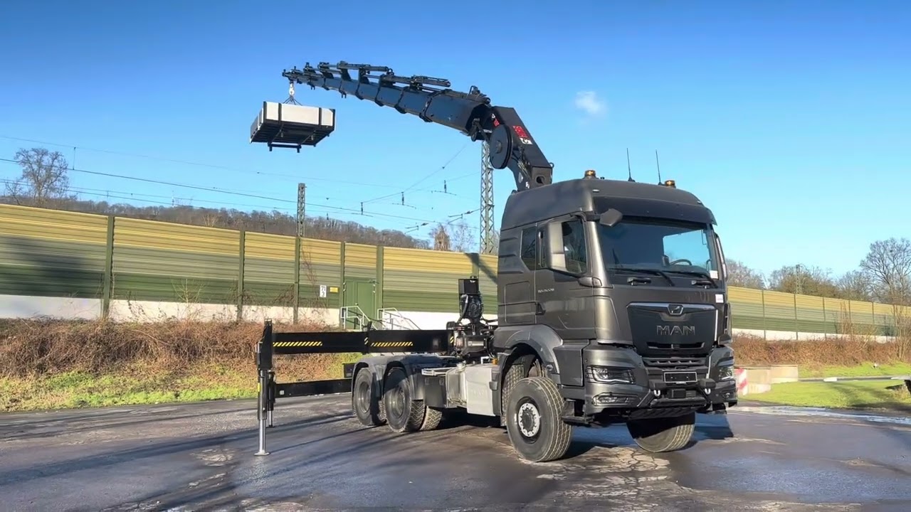 MAN TGS 26.520 6x6 Hiab 548-8 Ladekran HD Truck Solutions Autokran Sattelzugmaschine
