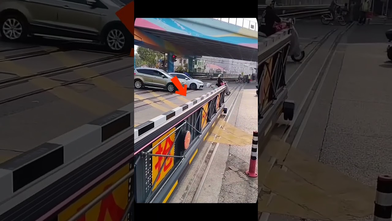No One Can Break This Railway Crossing in China! 🚧