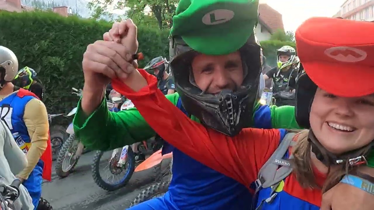 Erzberg Rodeo 2023 / Raid on Eisenerz (motos in the city) - Vídeo 6