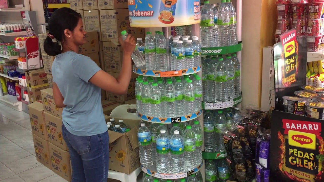 Ergonomics in retail shop