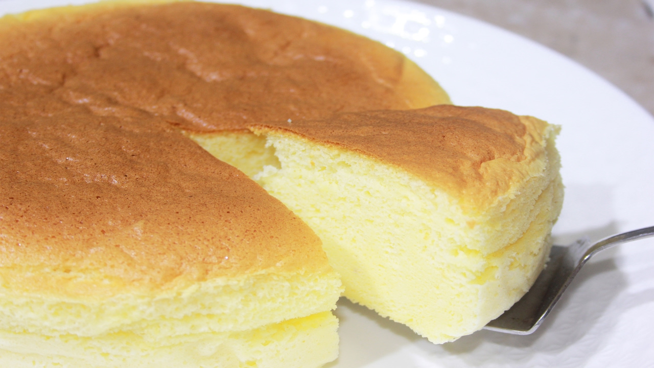 أسهل طريقة لصنع كيك الياباني و طعمه لذيذ جداJapanese Cotton Cheese Cake Recipe
