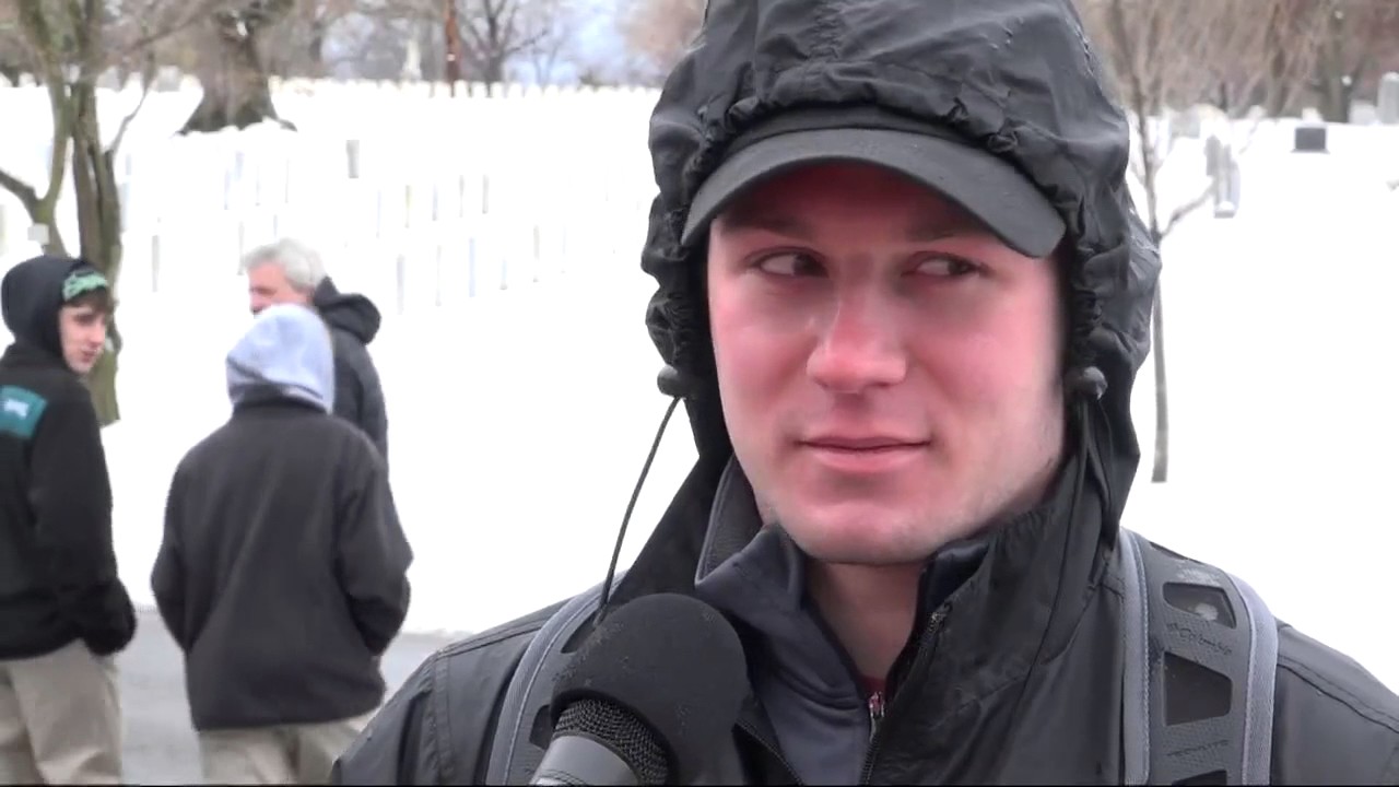 Snow storm doesn't stop Changing of the Guard