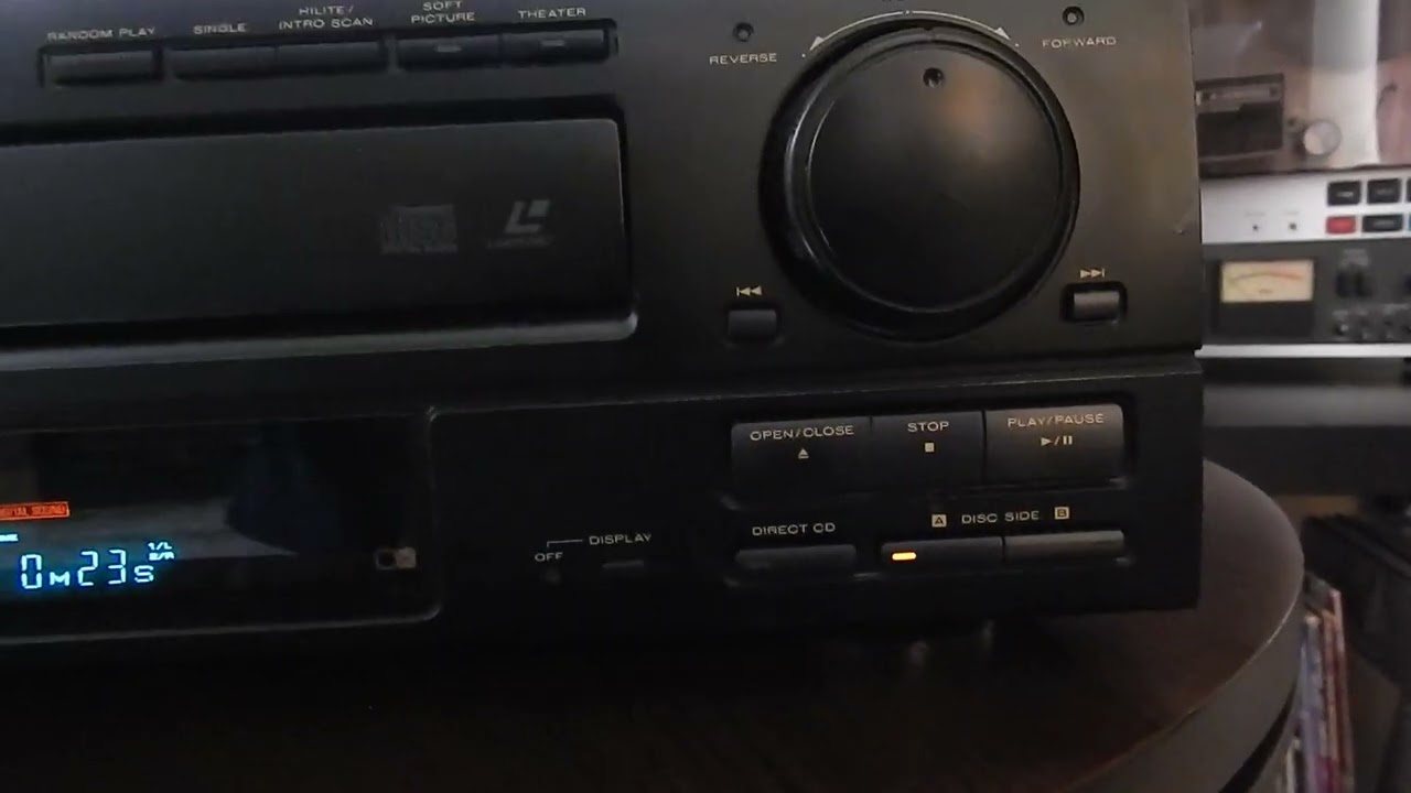 Marantz LV500 LaserDisc Player Demo