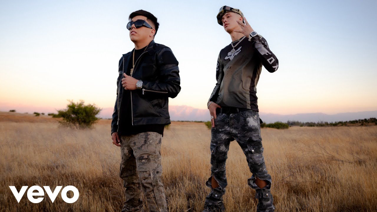 Martinwhite, King Savagge - PACHANGA (Video Oficial)