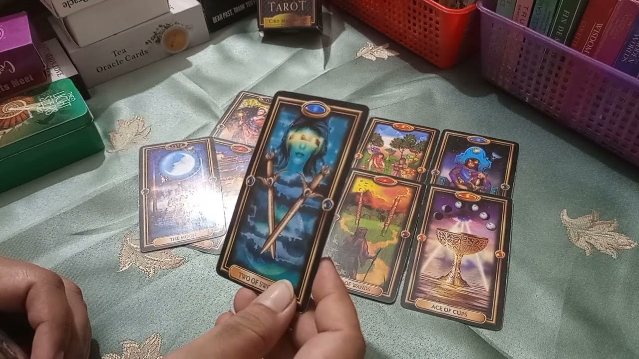 👁️KIYA WOH APKO STALK KARTAY HAIN👁️ HINDI-URDU TAROT 💗#whoisstalkingyou #chaser #stalker #tarot