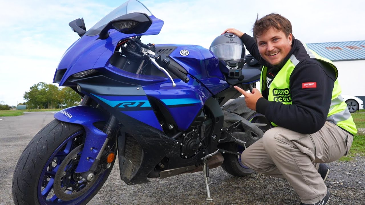 MOTO-&Eacute;COLE EN YAMAHA R1 ! (Passerelle Moto)