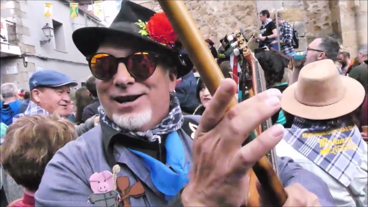 En la MATANZA LOSAREÑA 2023 nos fuimos de Ronda con los grupos folk y de bares con la charanga
