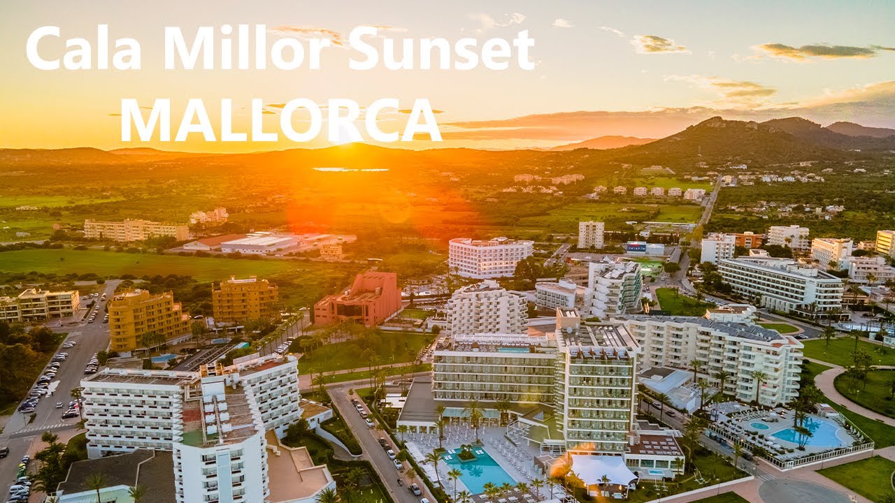 Sunset in Cala Millor - April 2023