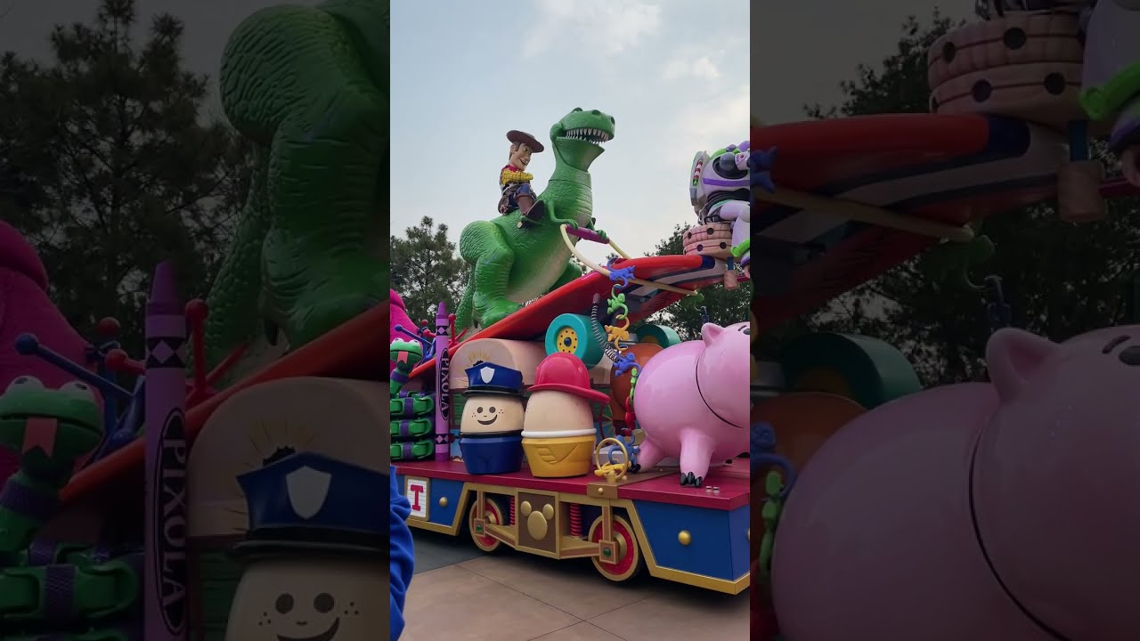SHANGHAI DISNEYLAND | Mickey's Storybook Express Parade | 20210315