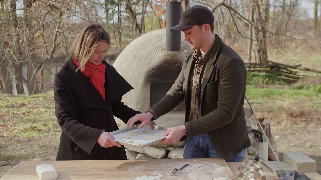 The Making of the Beehive Oven at Philipsburg Manor