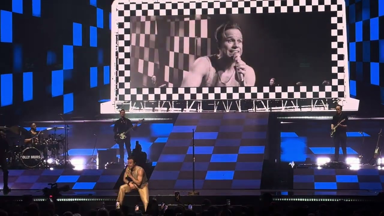 @ollymurs - Save me 3 Arena, Dublin 29-4-25