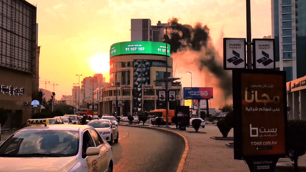Dangerous fire in some of the coffee shops in Salmiya