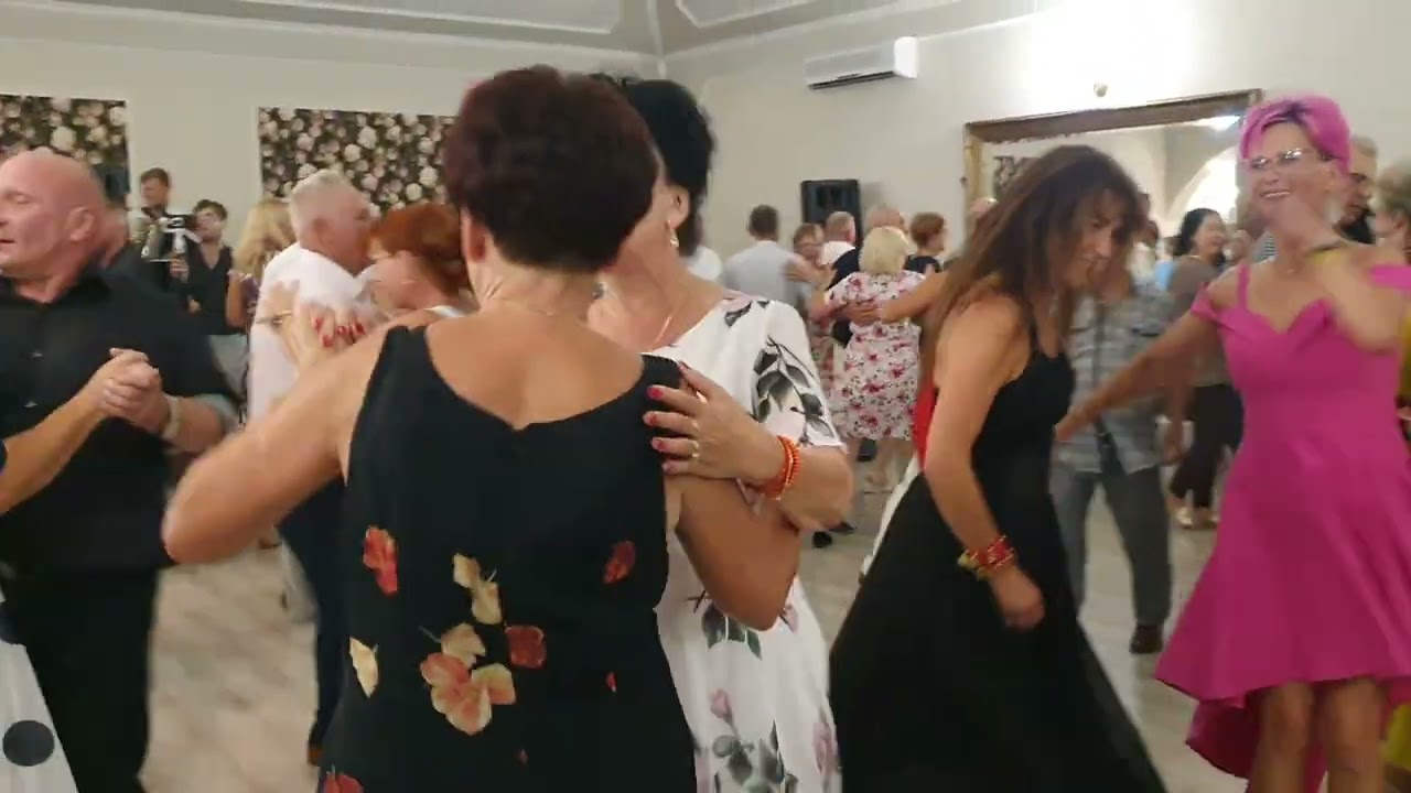 30 08 2025 wspaniała taneczna noc a siostry dały czadu na potańcówce w Złotym Dworze 