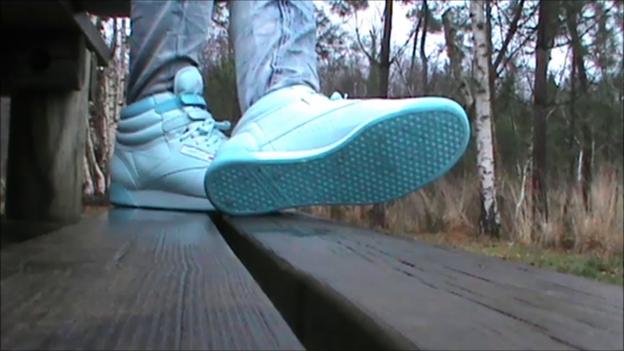 Showing my new blue Reebok Freestyle