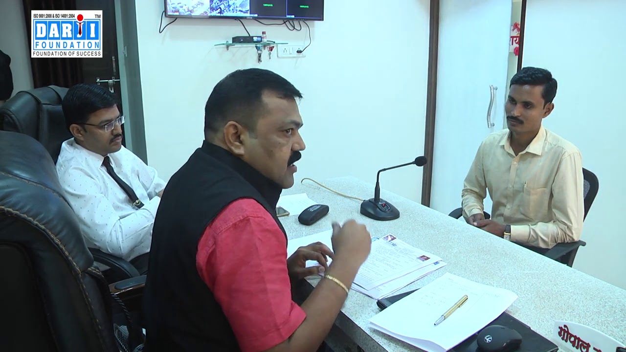 एमपीएससीची(MPSC) प्रारूप मुलाखत घेताना प्रा.गोपाल दर्जी व अधिकारी वृंद