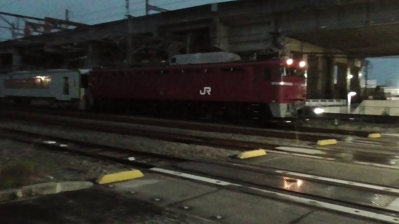2020年6月22日　珍しく高崎駅の場内信号で一旦停止！　電気機関車EF81 139に牽引されて郡山総合車両センターから東北線･両毛線経由で日没後の高崎に帰ってきた気動車キハ110-207 配給列車
