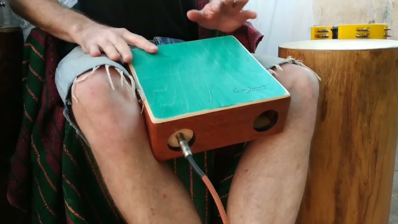Electriс portable mini cajon drum by Cajon Majon