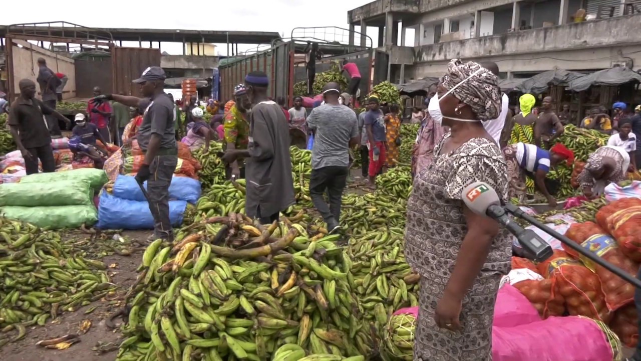 Coronavirus :  Le march&eacute; d'Adjame (Abidjan) &agrave; l'heure des mesures barri&egrave;res