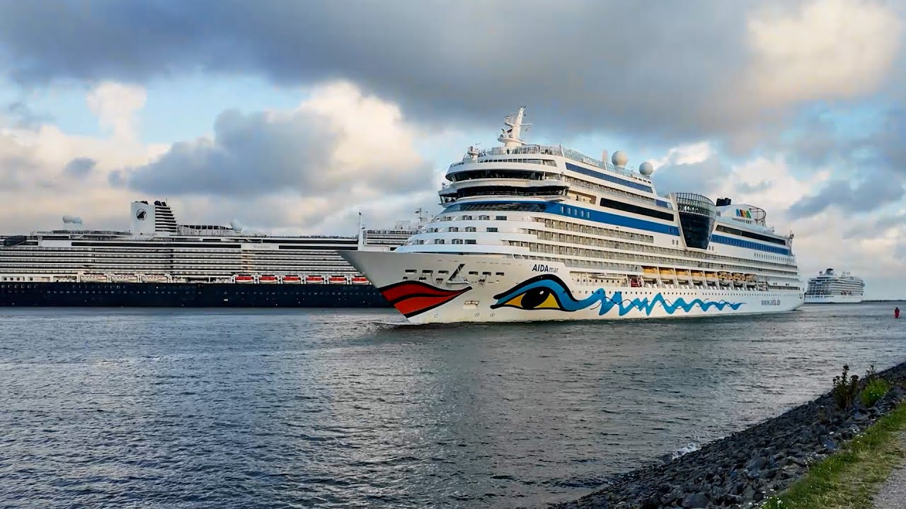 Kreuzfahrtschiff-Dreifachanlauf in Warnemünde - Zeitraffer, 20. August 2025