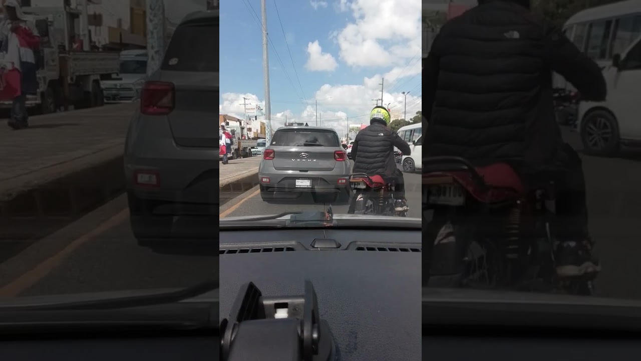Increíble las cosas que uno pasa acabando de salir miren esto #elcaminante2912