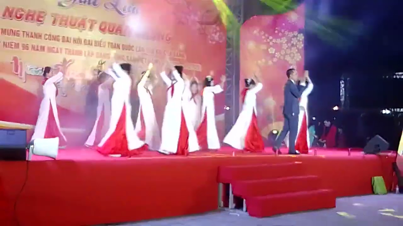 Giao lưu văn nghệ đón xuân Bính ngọ