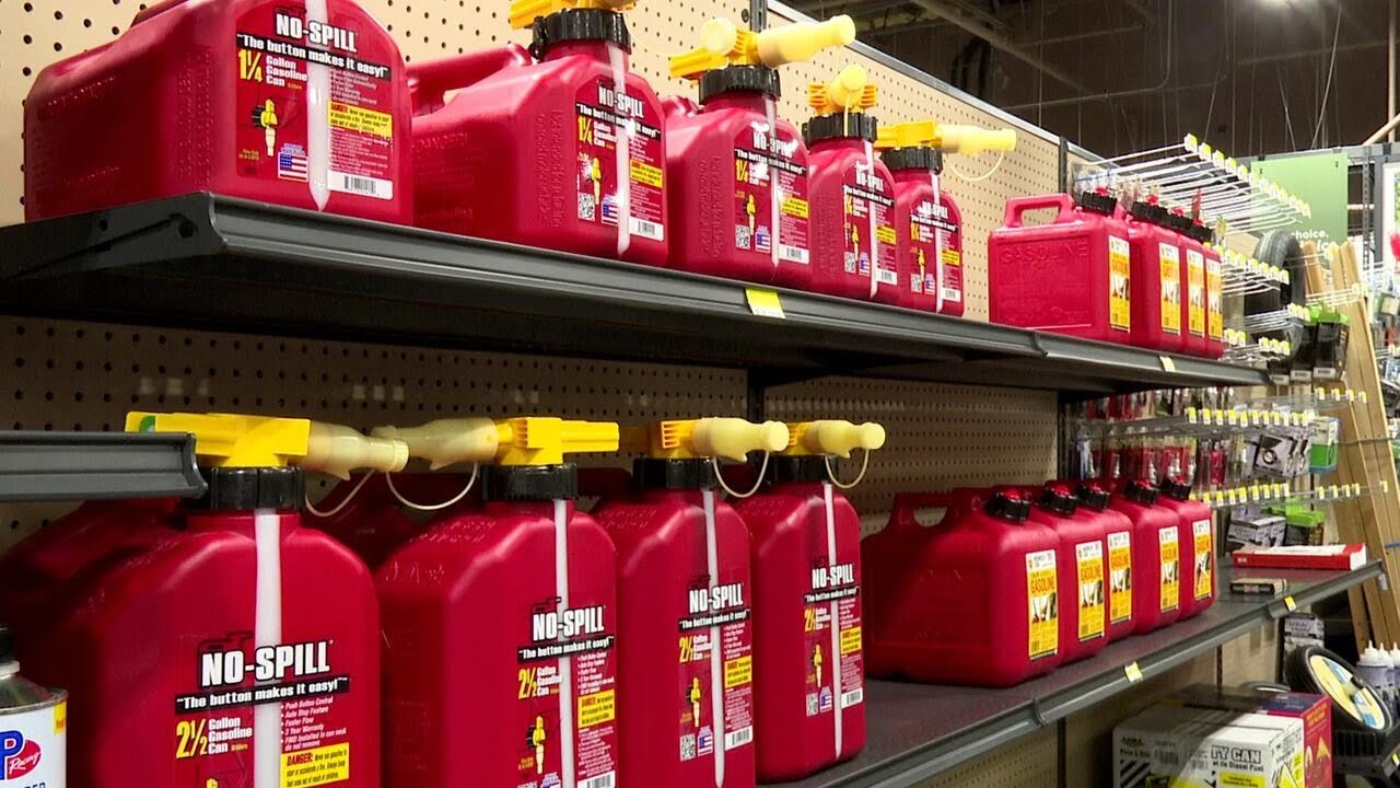 Local hardware store prepares for weekend home projects