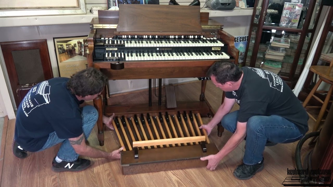How to remove and install Hammond B3 bass pedals