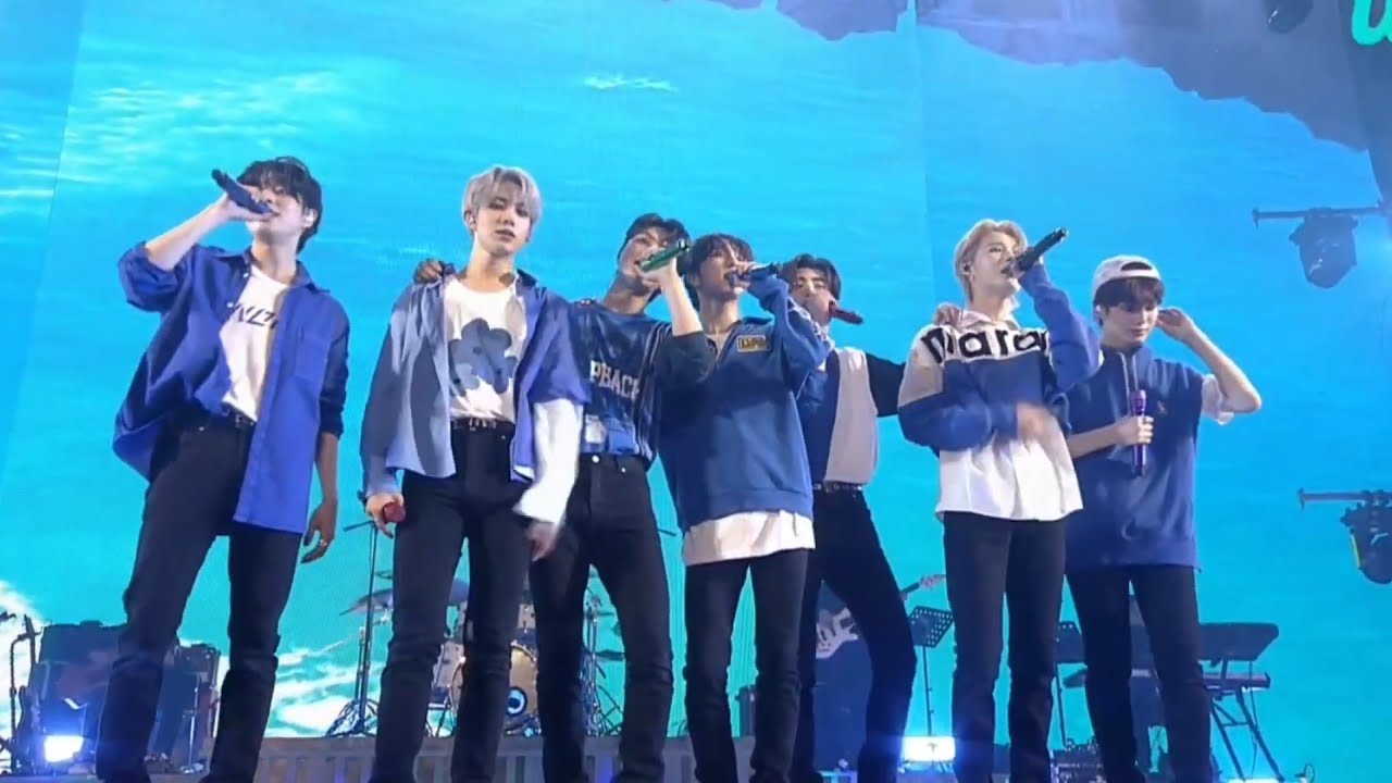 ENHYPEN 'Dark blood' Comeback show - Into the i-land (2023 performance)