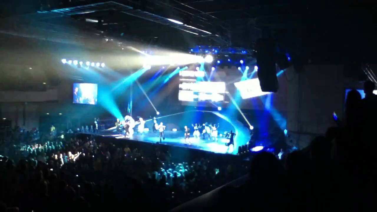 JLS singing 'Superhero' live at Bournemouth, 6th December 2010