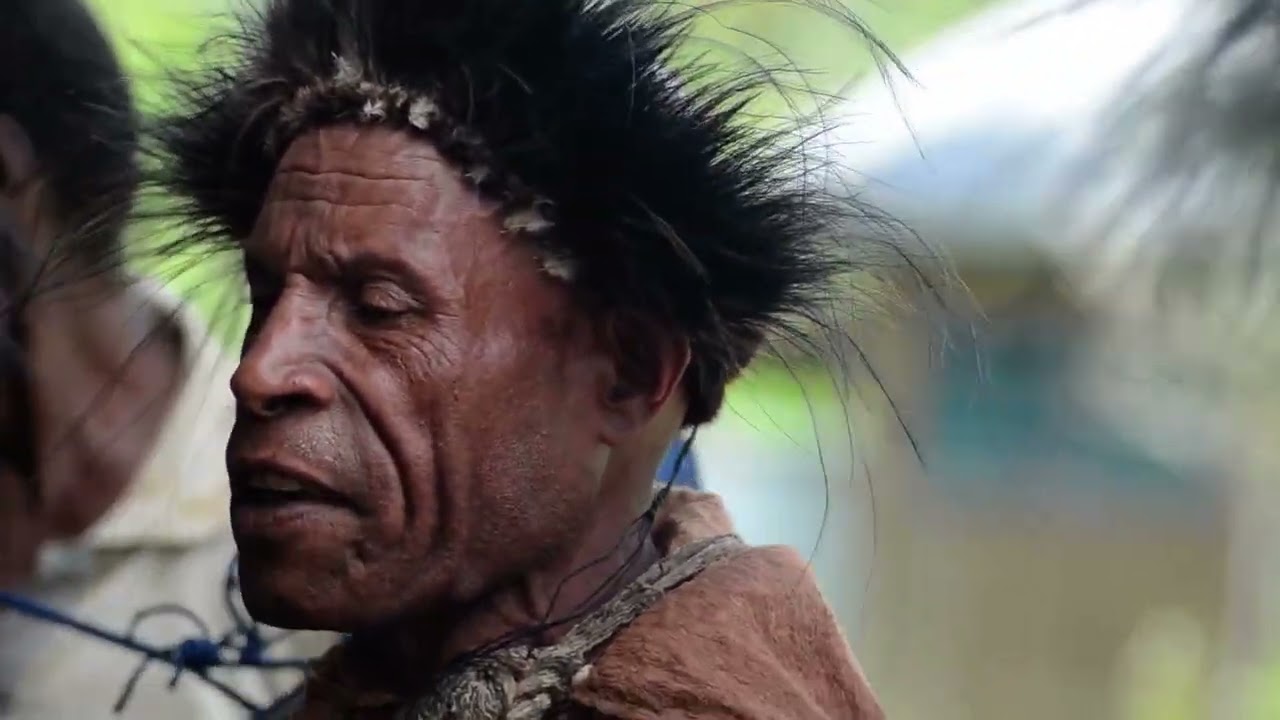 LAKE KUTUBU STRING BAND. ..