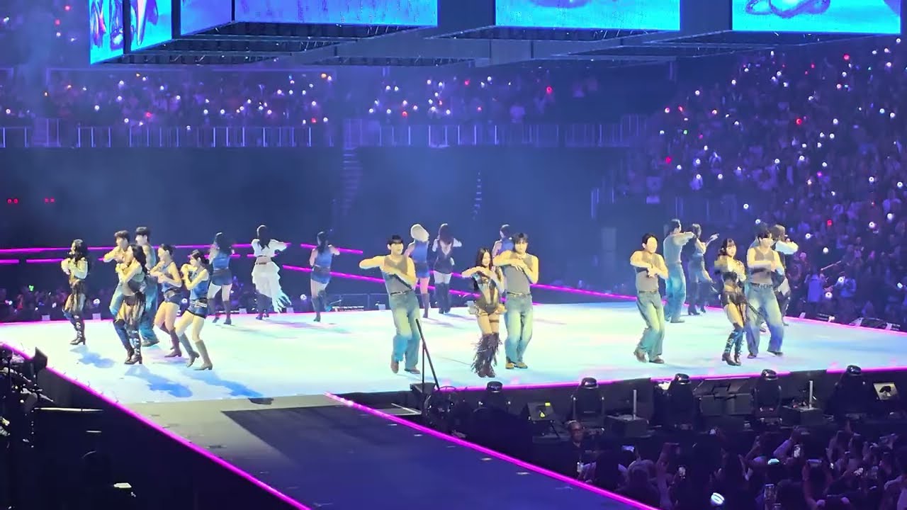 Twice-The Feels | Atlanta 26-2-27