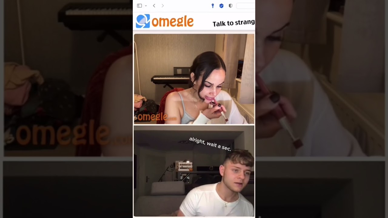 Just went on omegle to sing to some people and met this cute girl 🙈