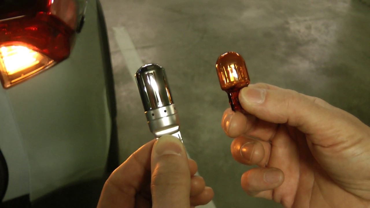 Toyota RAV4 (2019-2025): Turn Signal LEDs With Integrated Load Resistor May Cause Damage!