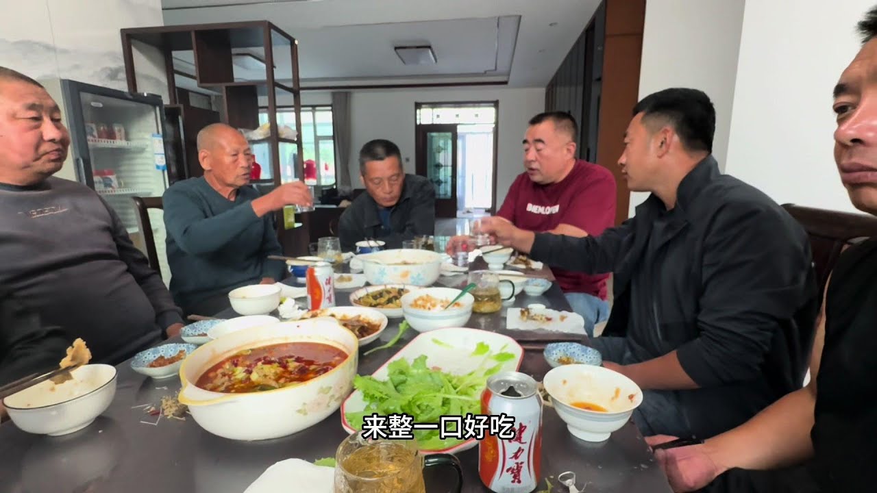 20250618-雨休无事儿可做，拔点小青菜去山西周哥家蹭饭，面条吃出高级感