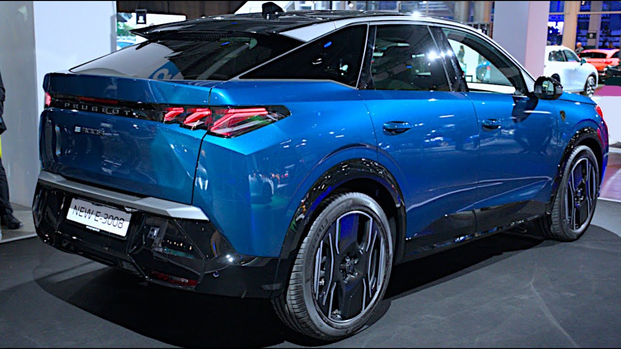 New Peugeot e-3008 GT 2024