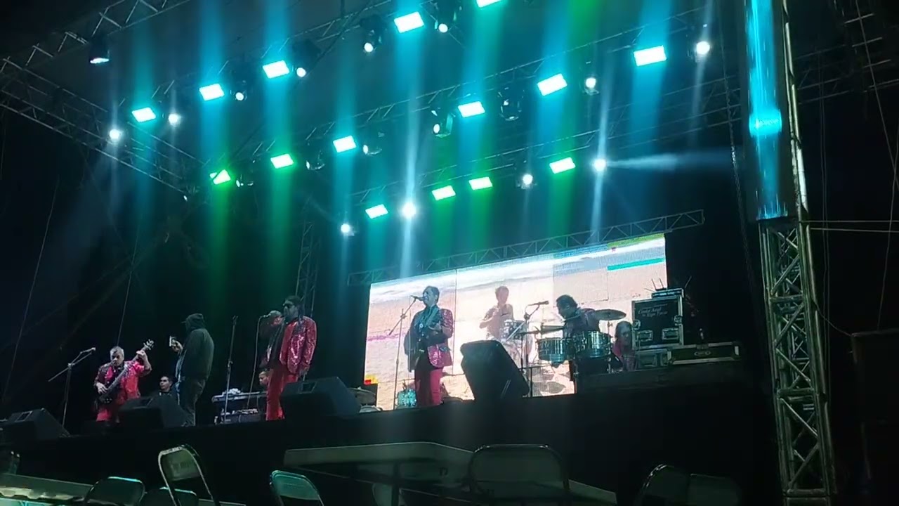 El Conjunto Costa Azul de Rigo Tovar en Santo Tomás Otlaltepec.