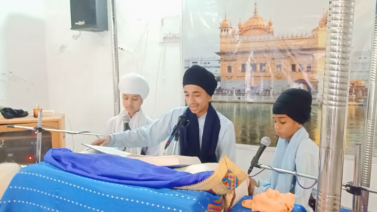 ਗੁਰੂ ਸਾਹਿਬ ਜੀ ਦੀ ਕਿਰਪਾ ਨਾਲ ਜੱਥੇ ਦੇ ਸਿੰਘਾਂ ਨੇ ਭੋਗ ਦੇ ਸਲੋਕਾਂ ਦੀ ਹਾਜ਼ਰੀ ਲਗਵਾਈ।