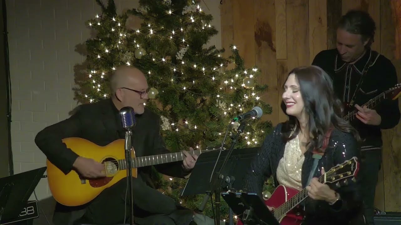 Merry & Bright! Wavemakers Holiday Concert and Market LIVE! From the 04 Center in Austin Texas!