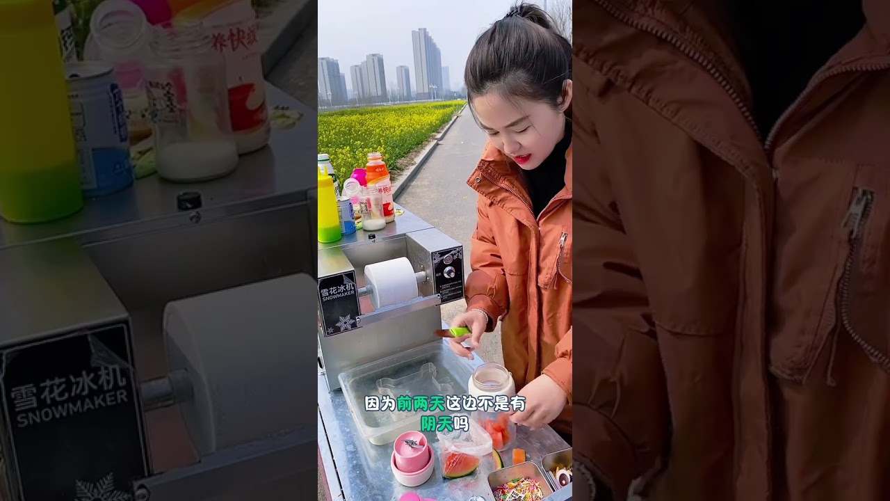 Recording every detail of setting up a stall. A powerful manufacturer of snowflake ice machines,