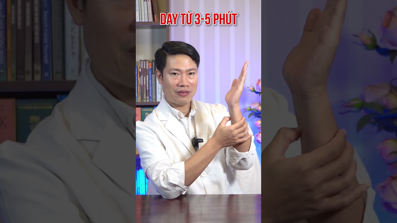 Người ốm yếu mệt mỏi h&atilde;y day ngay huyệt n&agrave;y | Trần Ho&agrave;n Hải #shorts