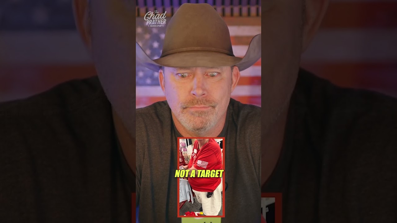 Либеральная Карен преследует сотрудницу Target за то, что та надела футболку с изображением Чарли...