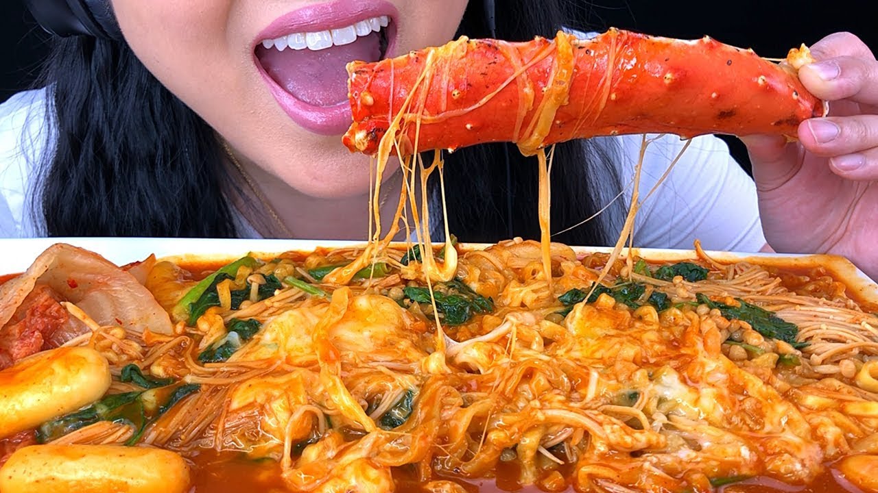 ASMR CHEESY KING CRAB SPICY NOODLES | ASMR Phan