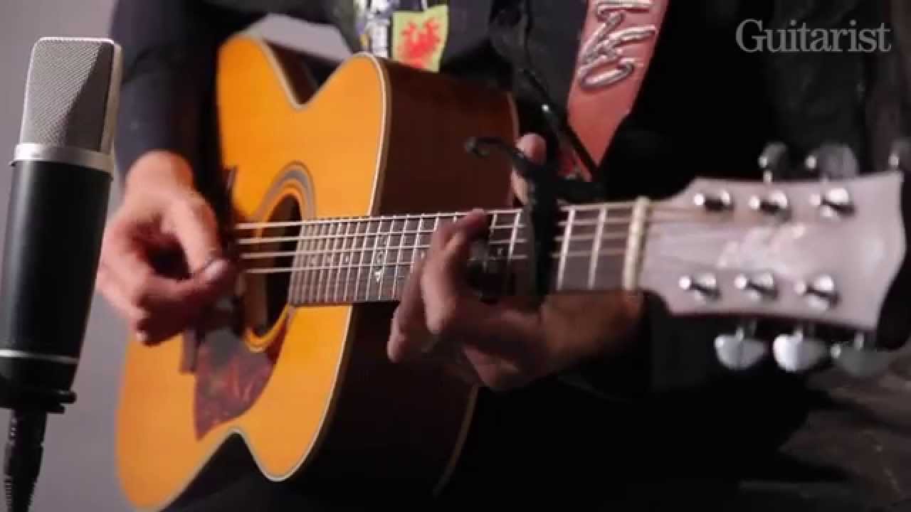 Tommy Emmanuel performs Only Elliot and Travelling Clothes and talks Maton EGB808TE acoustic
