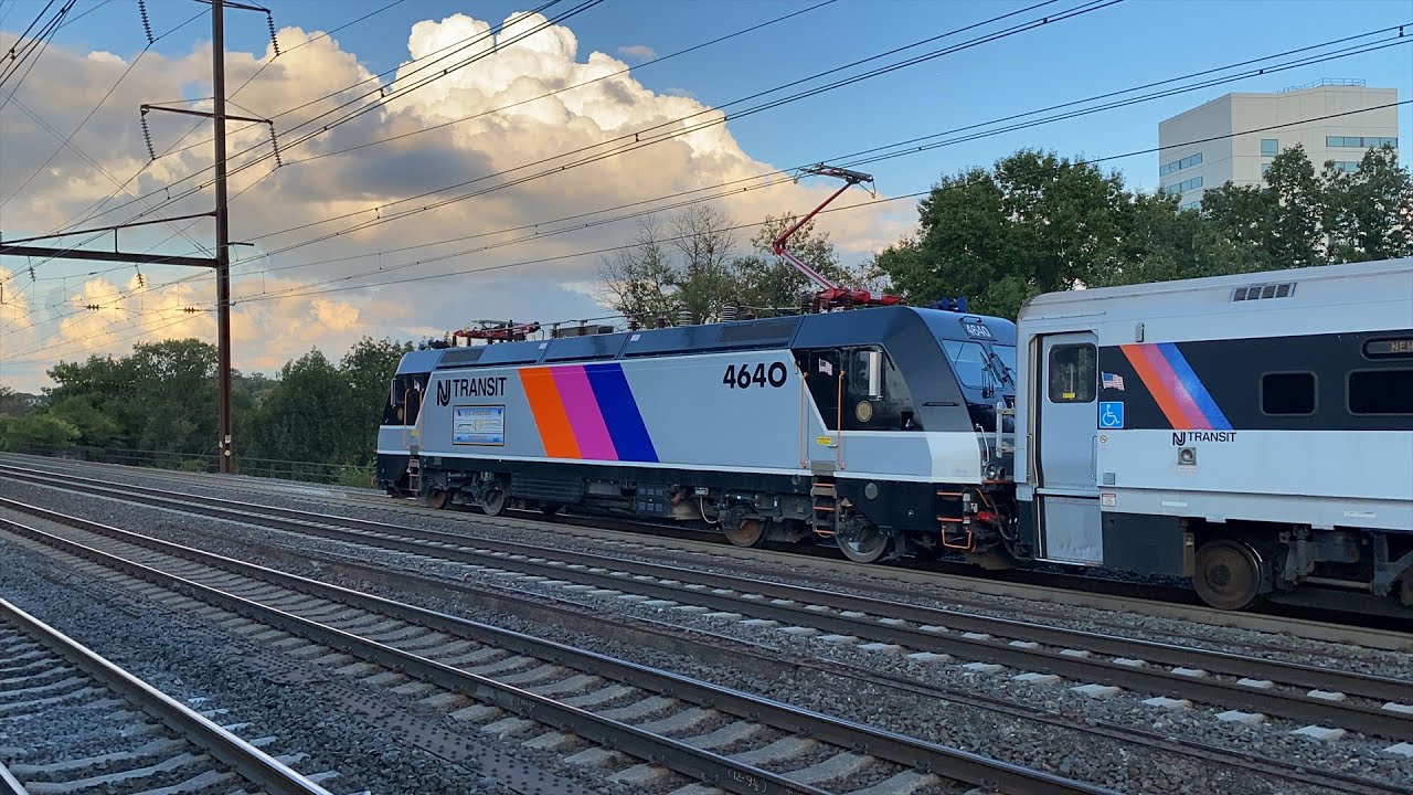 NJ Transit 40th Anniversary ALP-46A No. 4640 Disco Stripe Heritage Unit Service Debut (9/13/23)