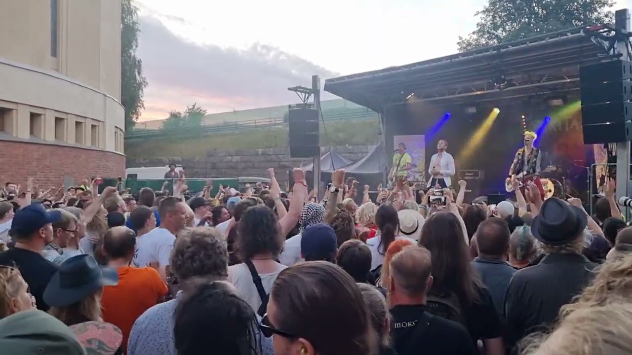 Nyrkkitappelu : Tekis mieli ryöstää siwa (live)