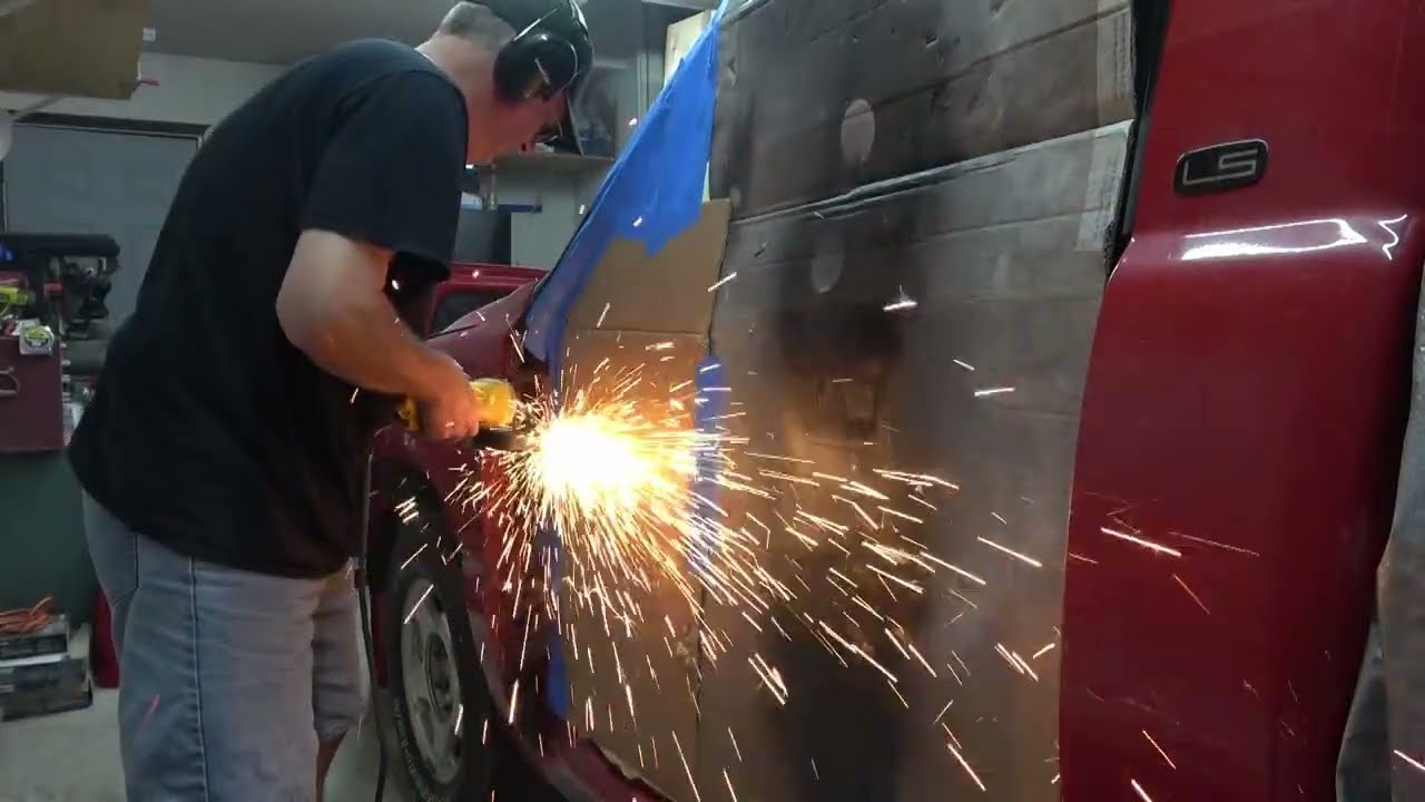 Как отремонтировать/заменить штифты дверных петель Chevy Silverado.