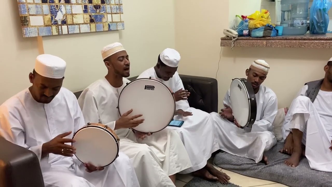 طيبة لي حرمك عنينا كلمات واداء المادح ابراهيم بلل والمجموعة